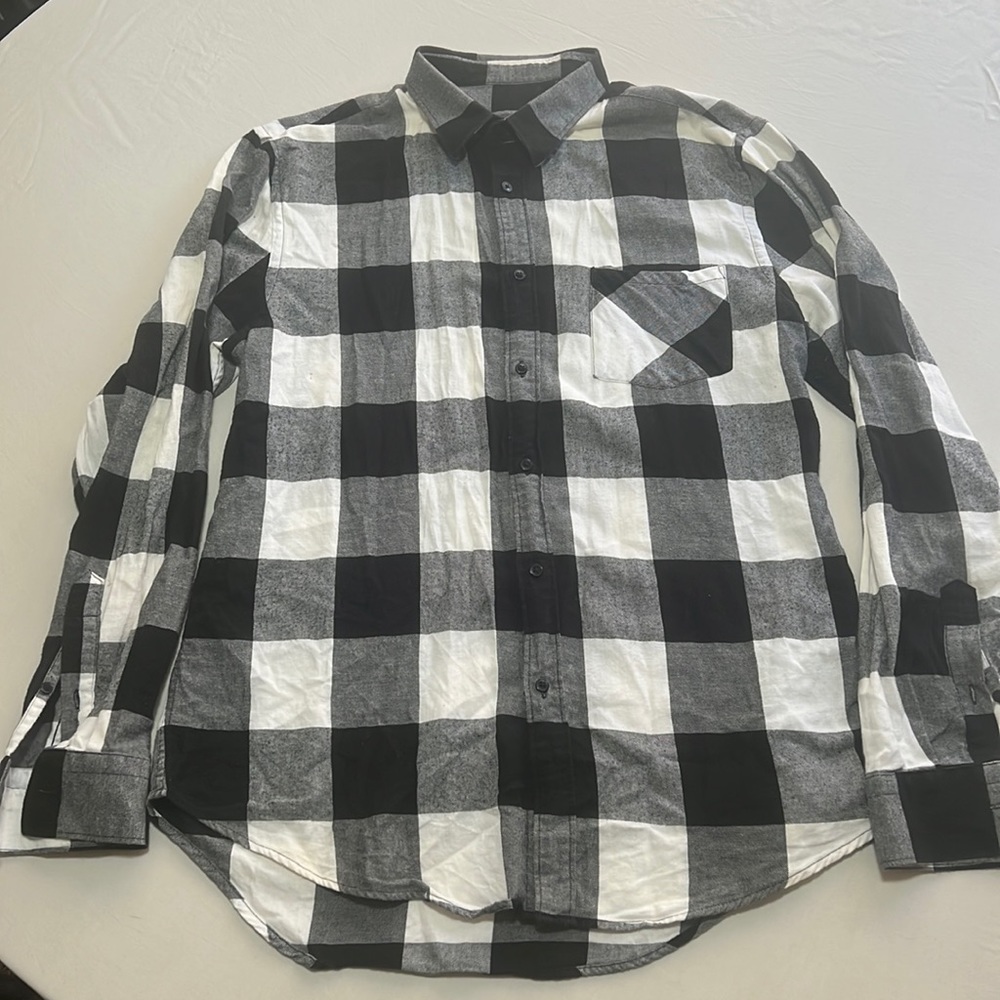 Checkered flannel shirt mens size L
